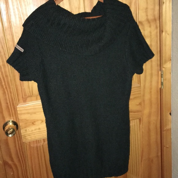 Beautiful cable cowlneck sweater! - Picture 3 of 3